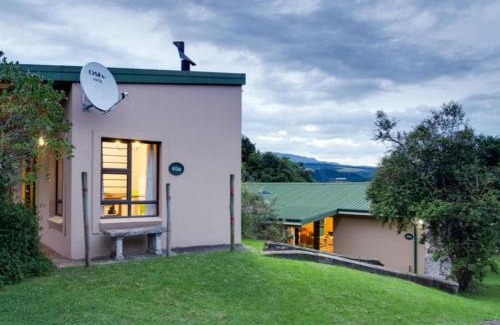 Cathkin Park Villa | Drakensberg Vultures View