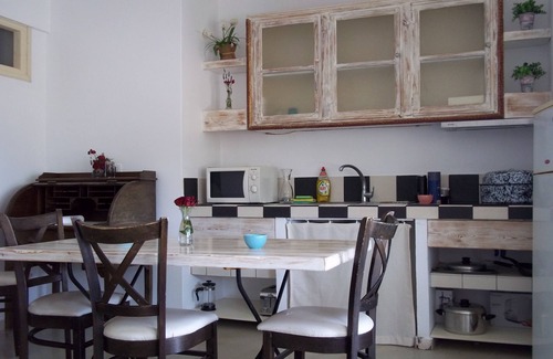 Exo Gialos Apartment | Drakkar House 3