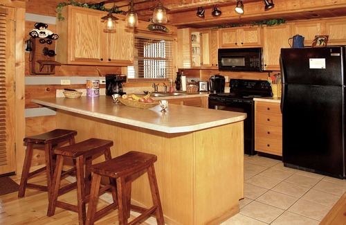 Sevierville Cabin | dream catcher. Beautiful Mountain Veiws and Real Log Cabin Charm!