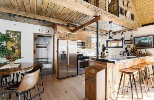 Big Bear Lake House | Dream Catcher Retreat + Hot Tub + EV + Games