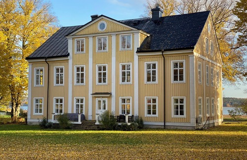 Kungsangen House | Dream holiday for larger groups in unike country manor - 30 min from Stockholm