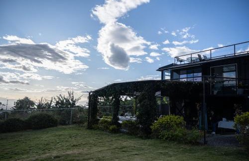 Roble House | Dream Homes Vacaciones Heredia - 8 miles Airport