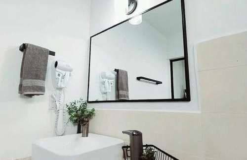 Roble House | Dream Homes Vacaciones Heredia - 8 miles Airport