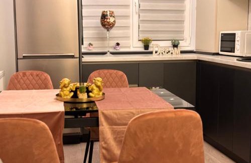 Bistrita Apartment | Dream - Hotel Experience with ExtraSpace, QuietArea, Balcony, FreeParking