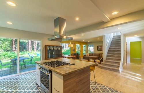 Trinidad House | Dream House in the Redwoods with Hot Tub and Sauna