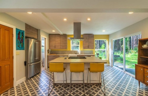 Trinidad House | Dream House in the Redwoods with Hot Tub and Sauna