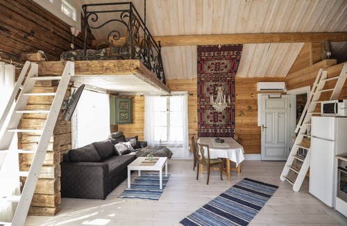 Gallo Ski Chalet | Dream location with huge terrace directly on the lake
