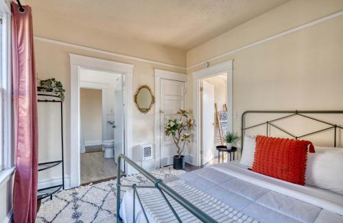 Kerns House | Dream Two-Bedroom in Laurelhurst - 97 WalkScore