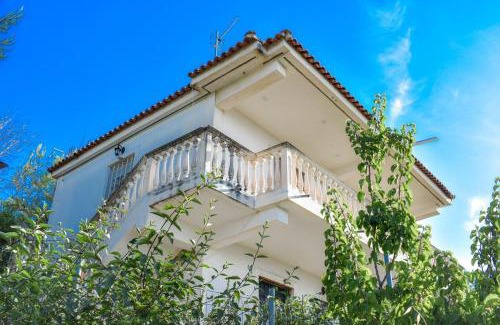 Kypseli House | Dream View Villa
