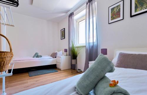 Neu-Ulm Apartment | DREAMS,3SZ bis 6P, Parkplatz, Ulmer Münster, Legoland