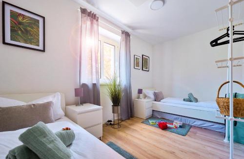 Neu-Ulm Apartment | DREAMS,3SZ bis 6P, Parkplatz, Ulmer Münster, Legoland