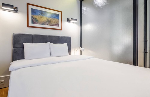 Tophane Apartment | Dreamy and Central Flat in Beyoglu