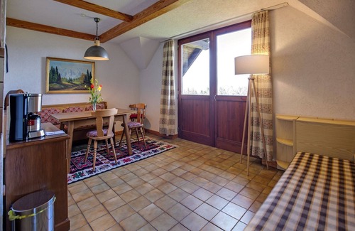 Fresach Apartment | Dreamy Apartment in Fresach with Swimming Pool