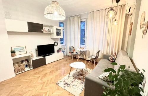 Oborishte Apartment | Dreamy Apartment Near To The Center