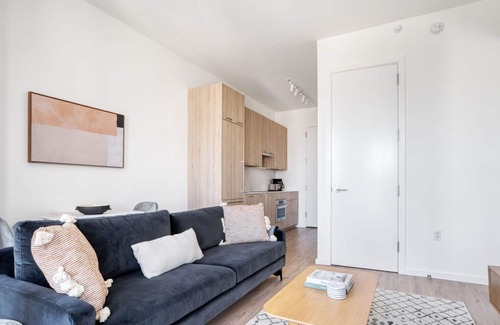 Clinton Hill Apartment | Dreamy Clinton Hill 1BR w/W/D, Gym & Pool, nr BAM, by Blueground