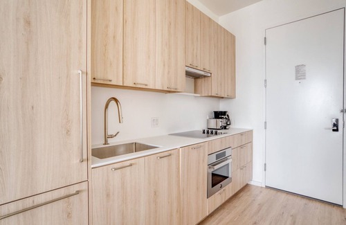 Clinton Hill Apartment | Dreamy Clinton Hill 1BR w/W/D, Gym & Pool, nr BAM, by Blueground