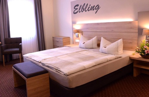 Cochem House | Dreibettzimmer Dusche/wc - Hotel Weinhaus Gräfen