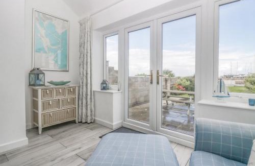 Barrow-in-Furness House | Driftwood, 23 Roa Island