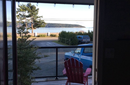 Campbell River Cottage | Driftwood by the Sea Inn and RV Resort