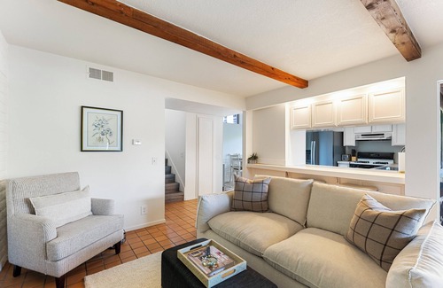 Del Mar House | Driftwood By The Sea - 2 minute walk to the beach!
