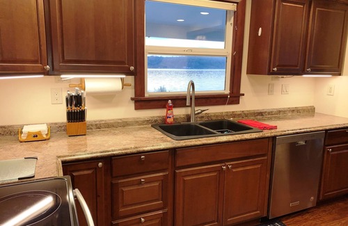 Vashon Island House | "Driftwood Island Retreat" Spectacular View, Private Waterfront on James Point.