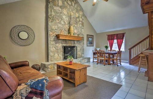 Dripping Springs House | Dripping Springs Home with Deck, Near Wedding Venue