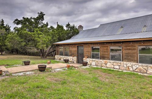 Dripping Springs House | Dripping Springs Home with Deck, Near Wedding Venue