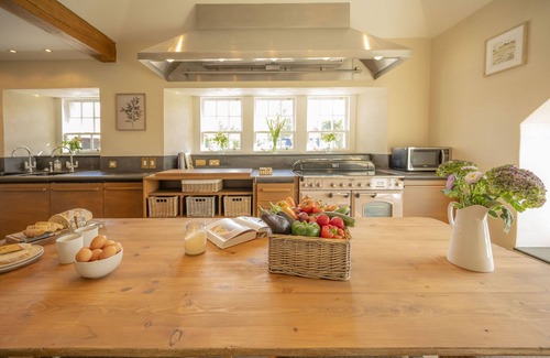 Nethy Bridge Cottage | Drum Lodge - sleeps 15 guests in 7 bedrooms