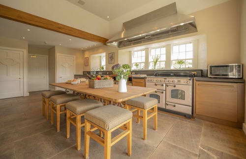 Nethy Bridge Cottage | Drum Lodge - sleeps 15 guests in 7 bedrooms