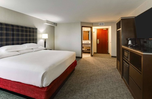 St. Joseph Hotel | Drury Inn & Suites St Joseph