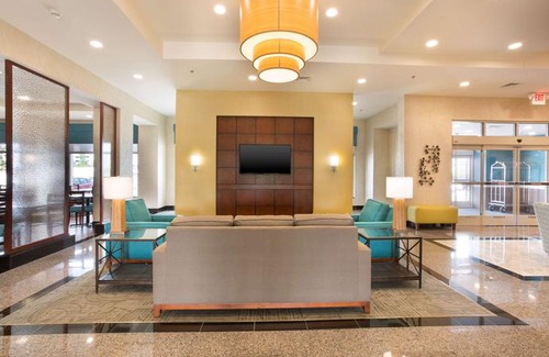 Brentwood Hotel | Drury Inn & Suites St Louis Brentwood