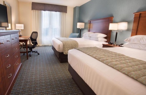 Brentwood Hotel | Drury Inn & Suites St. Louis Brentwood