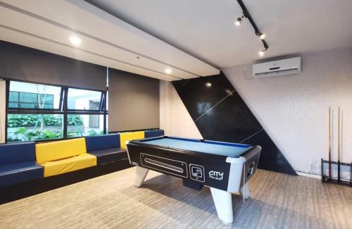 Kempas Apartment | DSummit 3bedroom WiFi Netflix 5 Pax