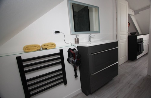 Batz-sur-Mer Apartment | DU SEL A LA VIE, large studio between marsh and ocean