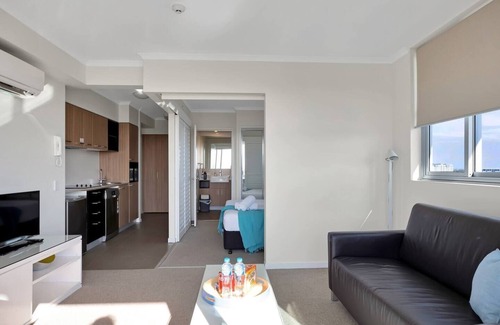 Mackay Apartment | Dual Key Apartment with Wifi Pool and Parking