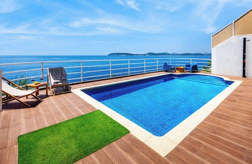 Lozica Villa | Dubrovnik Private Beach and Pool Charming Seafront Villa For 10