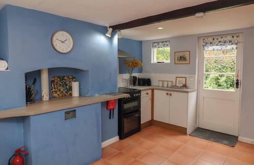Woodbridge Cottage | DUCHESS COTTAGE, family friendly, with a garden in Wickham Market