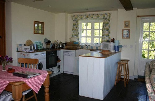 Pwllgloyw Cottage | Duck Cottage - Self Catering