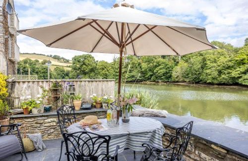 Tuckenhay House | Duck Cottage - Waters Edge, Exclusive Village Location
