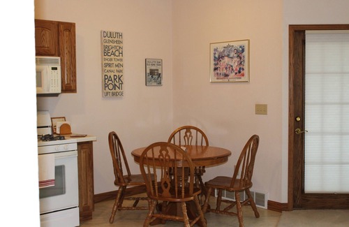 Duluth Apartment | Duluth Harbor View - City Of Duluth License # FPOP2017-7520