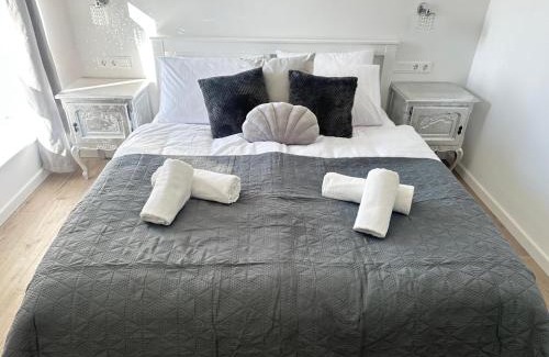 Vac House | Duna-Part Deluxe