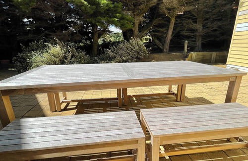 Port Fairy Cottage | Dunes - elegant beach villa with huge swim spa