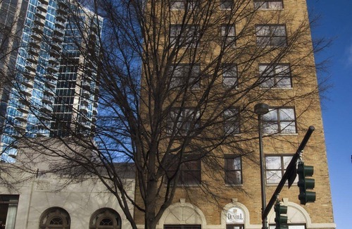 Charlotte Center City Hotel | Dunhill Hotel