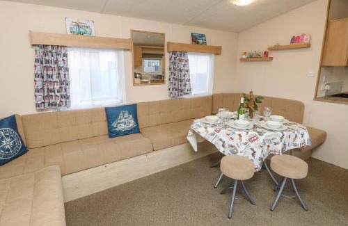 Hayling Island House | Dunlin Walk 13