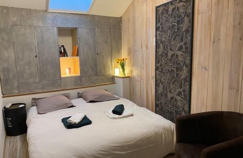 Anatole France Apartment | Dupleix au Fil du Canal