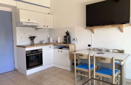 Balaruc-les-Bains Apartment | Duplex 2-bedroom apartment with terrace and pool in Balaruc-les-Bains