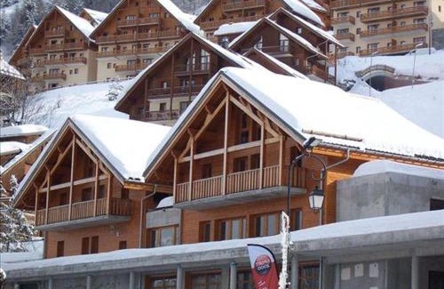 Valloire Apartment | Duplex 5 pièces, 10 pers, balcon, près télécabine, animaux admis, parking dispo, Valloire - FR-1-263-210