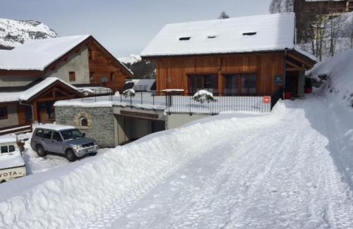 Valloire Apartment | Duplex 5 pièces, 10 pers, balcon, près télécabine, animaux admis, parking dispo, Valloire - FR-1-263-210