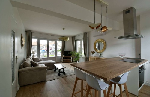 Dernier Sou Apartment | Duplex Avec Garage Individuel à Deux pas du Château et des Remparts