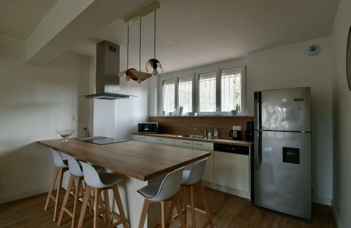 Dernier Sou Apartment | Duplex Avec Garage Individuel à Deux pas du Château et des Remparts